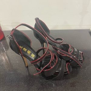 LAMB shoes size 8M black and red